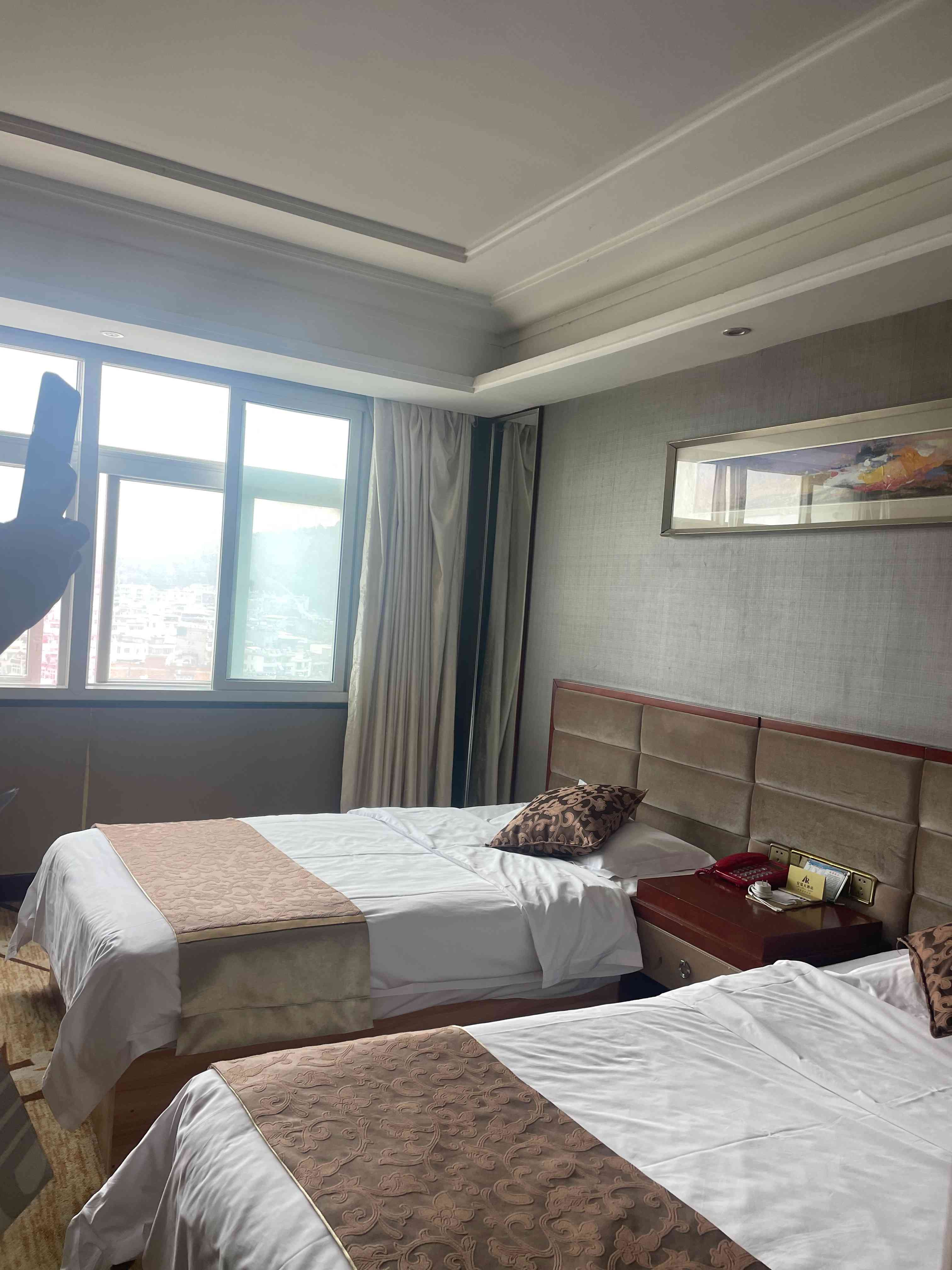 ���ɰ����Ƶ����޹�˾���е�λ�����ɿh�����������·6̖�̘I�÷��M���Ј��rֵ�u��